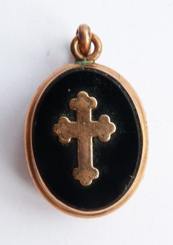 Pendentif reliquaire