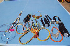 LOT DE 22 COLLIERS - " FANTAISIE " - BIJOUX FANTAISIES - revendeurs - //CQ// 