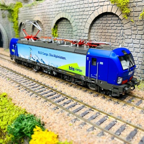 Locomotive électrique 193 - électrique,