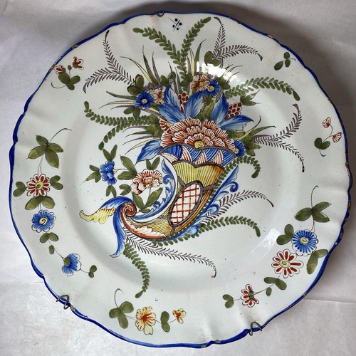 Plat céramique décor - , corne