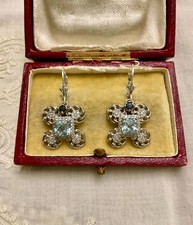 ANCIENNES BOUCLES D'OREILLES