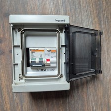 Coffret électrique legrand IP55 01704 avec 1 disjoncteur multi9 C60N C25 + Vigi