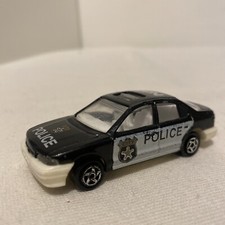 Majorette Voiture Miniature Ford Mondeo Noir/Blanc 1/64 Métal Collection 