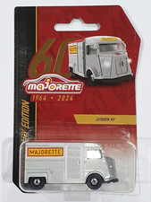 Miniature majorette - miniature,
