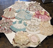 ROBES POUPEES  DE PORCELAINE