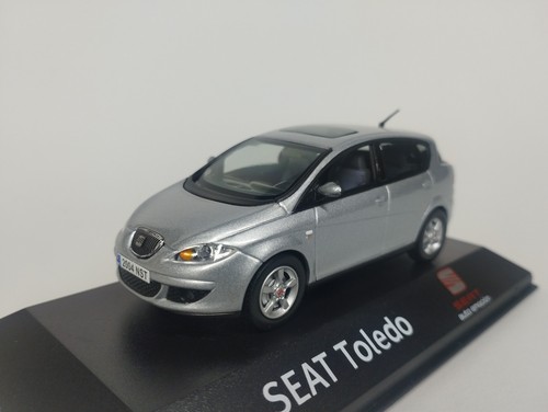 Voiture miniature seat - voiture,