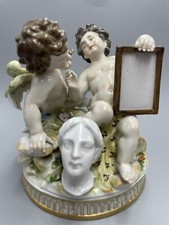 Statuette sujets en porcelaine allemande XIX ème angelots artiste-peintres
