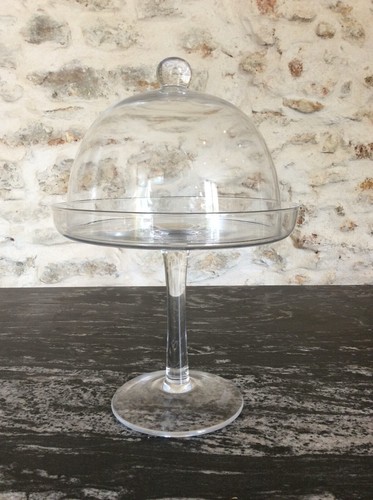 Grande cloche sur pied - sur, a
