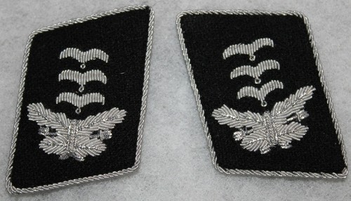 Patte col hauptman pionnier - de,