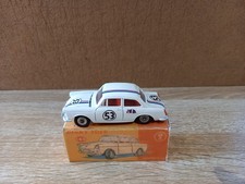 Volkswagen "1500" version "Herbie"  DINKY TOYS # 144 de 1964  code 3   1:43