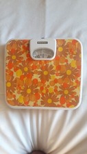 Balance, pèse personne Soehnle, décor vintage-fleurs,orange,jaune-salle de bain