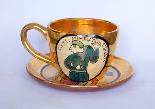 Tasse sous dorées - tasse, à