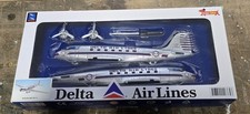 Maquette New Ray Hobby Dax Boeing Douglas Dc-3 Delta Air Lines