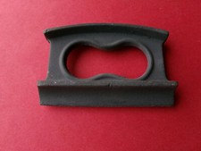 outil fer à marche en fonte, rebord de fenètre béton, maçon