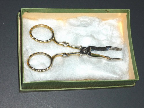 Vintage german alto sugar tong - german,