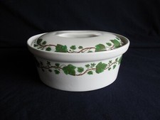 TERRINE EN PORCELAINE DE PARIS