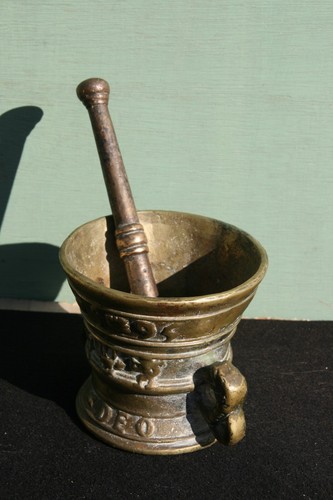 Lourd mortier bronze ancien - lourd,