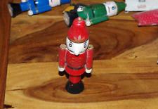 SOLDAT ANCIEN EN BOIS 170 mm rouge FIGURINE TYPE CASSE NOISETTE OU JEU DE QUILLE