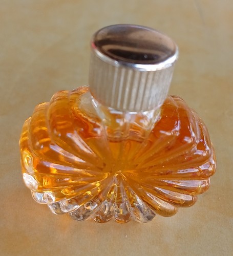 Miniature ancienne nina - ancienne,