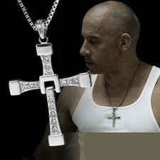 Collier homme Toretto, Fast and Furious,Vin Diesel, Chaine et pendentif Croix