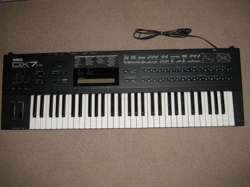 Yamaha dx7 avec un - dx7,