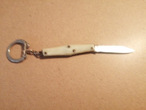 Porte clé canif - clé,