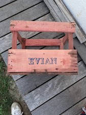 Ancien Casier A Bouteilles Evian En Bois 