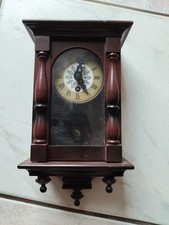 petit horloge en parfait état