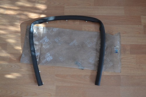 Joint avant capot moteur - capot,