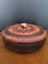 Boîte En Bois Ancienne