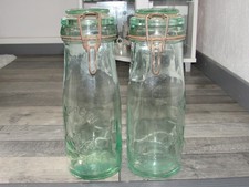 DEUX ANCIENS BOCAUX EN VERRE VERT TRANSPARENT  LA LORRAINE 1 LITRE  déco    