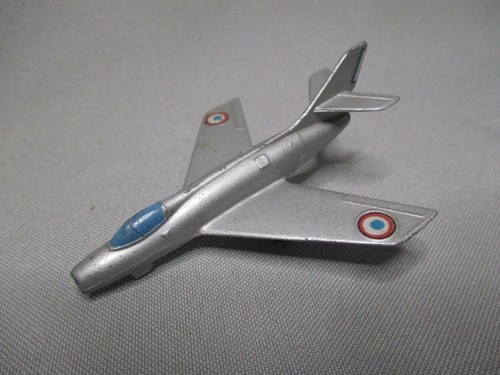 Dv4131 dinky toys - 1/43, avion