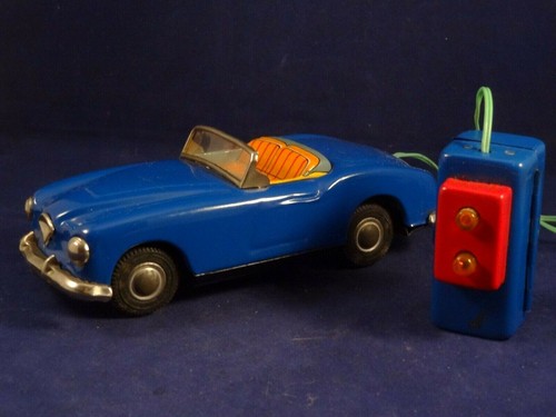Ancien jouet belle voiture