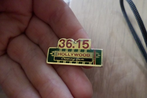 Pin badge broche 15 - s,