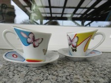 2 TASSES CAFE SUR SOUCOUPE FANTAISIE  Porcelaine  BLANCHE Décor PAPILLON
