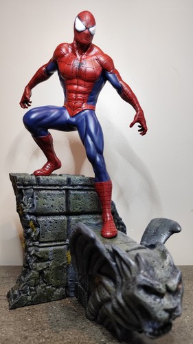 Figurine spider man - spider,