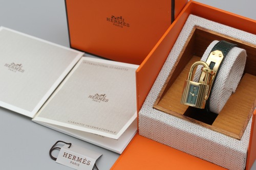 Near mint box - mint,