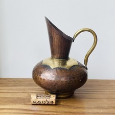 Un charmant pot à vin MAUDOX