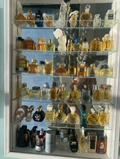 VITRINE DE PARFUM
