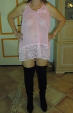 chemise de nuit couleur rose