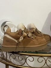 Ugg LOWMEL châtaines neuve