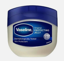 VASELINE pure petroleum jelly