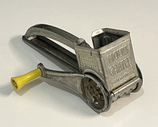 Ancienne Râpe A Fromage Mouli Grater moulin vintage.