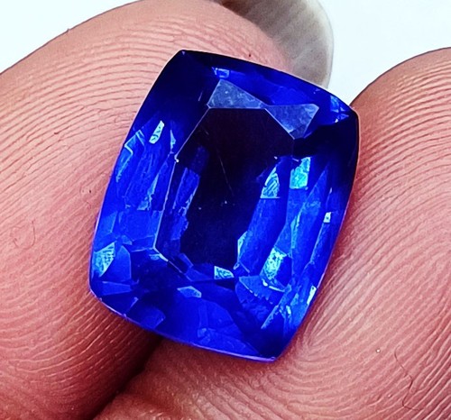 Saphir naturel bleu forme - naturel,