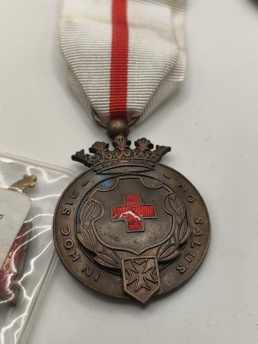 Médaille ordre croix - , rouge