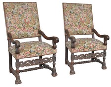 Fauteuils en noyer de style