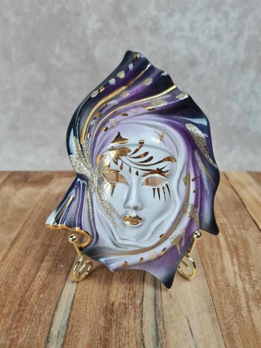 Masque mural décoratif - 🎭,
