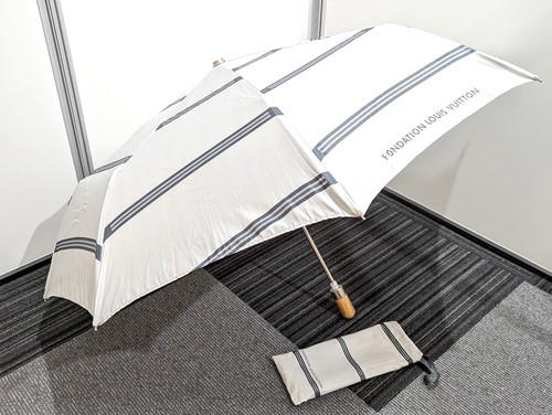 Parapluie pliant fondation - pliant,