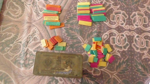 Lot jetons jeu - de,