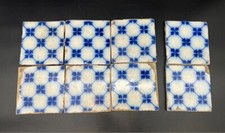 8 anciens carreaux de faïence